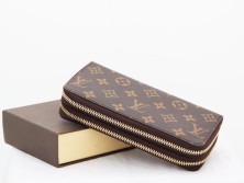 Louis Vuitton Monogram 